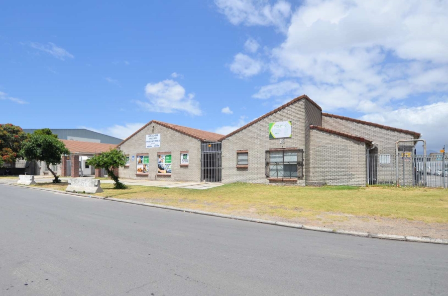 To Let commercial Property for Rent in Beaconvale Western Cape